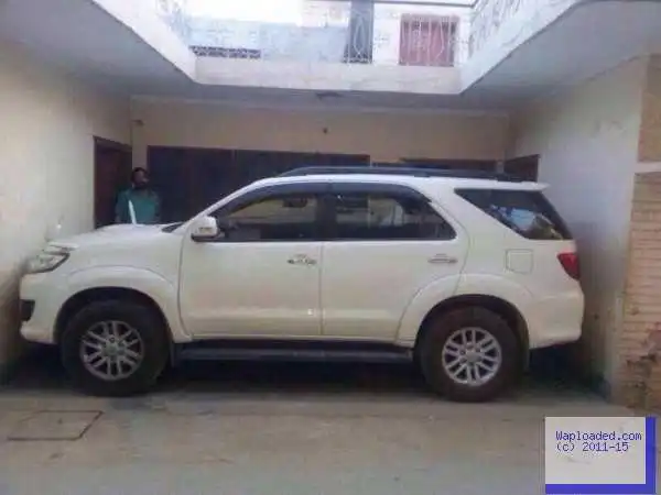 Photo: When The Boss Refuses To Pay The Driver His Outstanding Salary And Christmas Is Now Close